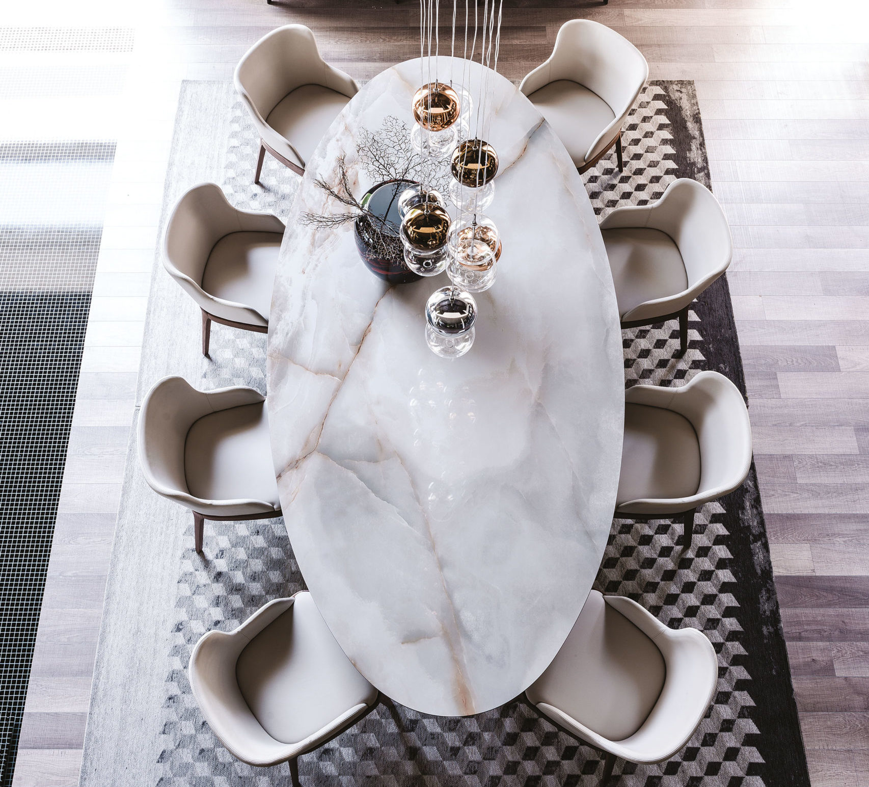 Почему стоит купить овальный стол для кухни?